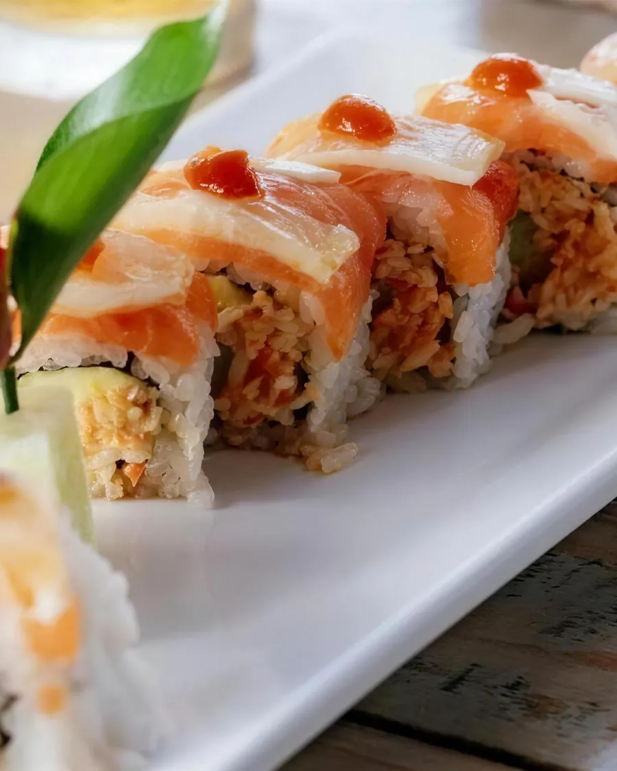 Salmon-topped roll with lemon